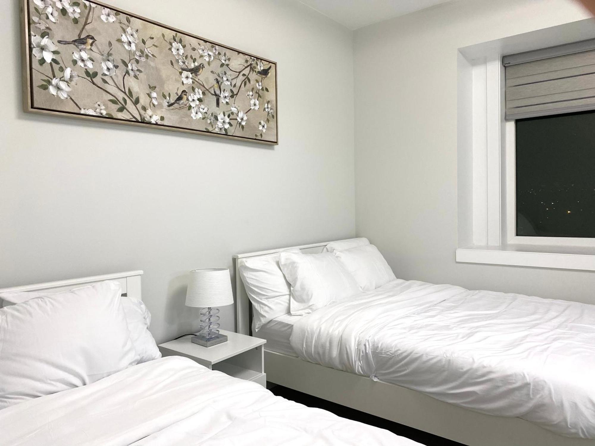 Modern And New House Near Pne With Big Garden And Free Parking Apartment Vancouver Exterior photo